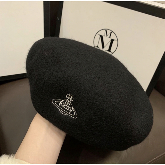 Vivienne Westwood(ヴィヴィアンウエストウッド)のvivienne westwood ベレー帽 レディースの帽子(ハンチング/ベレー帽)の商品写真