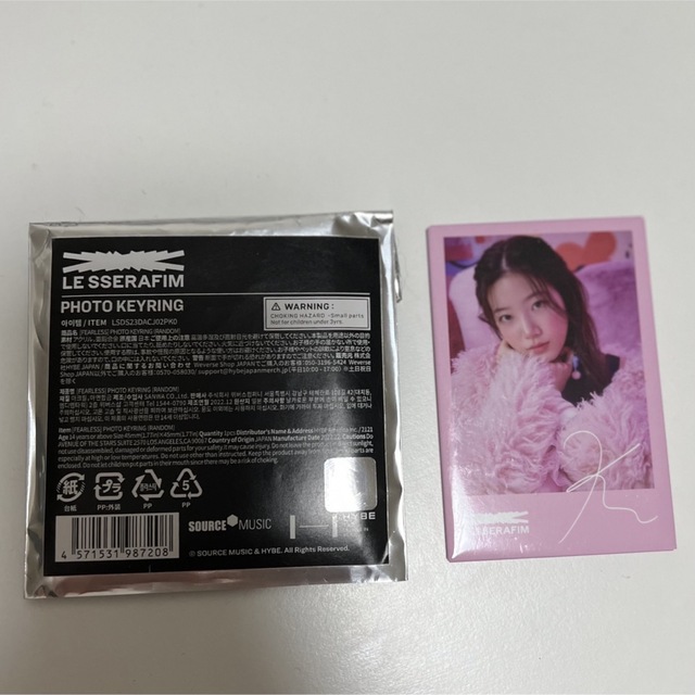 LESSERAFIM 109 ポップアップストア 缶バッジ カズハ エンタメ/ホビーのCD(K-POP/アジア)の商品写真