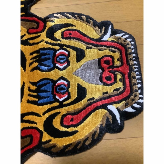 本物 新品 1点物 BIG 》 シルク チベタンタイガー 約144センチ ラグ