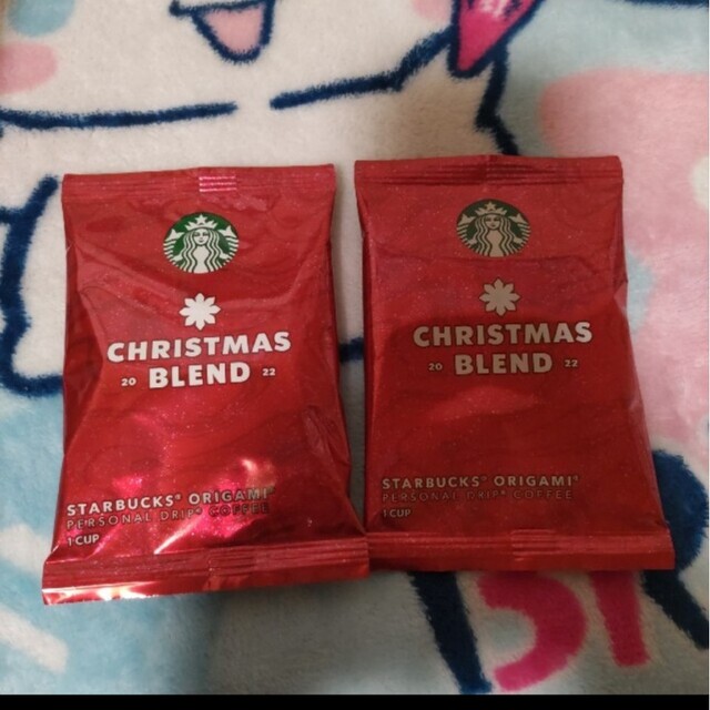Starbucks(スターバックス)の未開封　スターバックス　オリガミ　クリスマスブレンド　お試し　２個 食品/飲料/酒の飲料(コーヒー)の商品写真