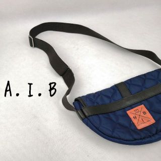 エヌアイビー(N.I.B)の【美品 日本製 N.I.B】ショルダーバッグ ハンドメイド 手作り(ショルダーバッグ)