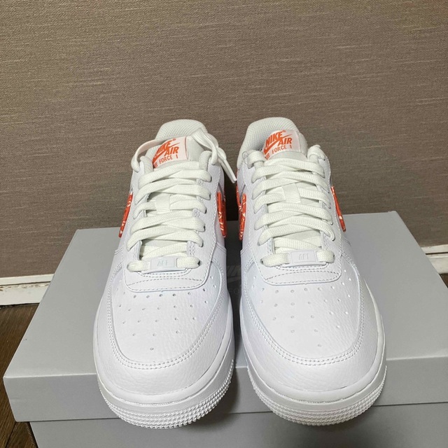 NIKE(ナイキ)のAir Force 1 Low '07 Orange Paisley 24.5 レディースの靴/シューズ(スニーカー)の商品写真