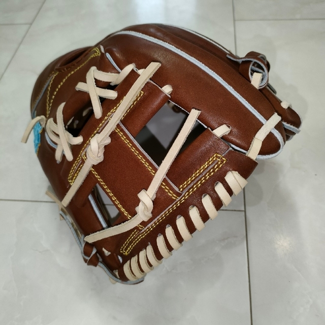 【新品】和牛JB 硬式 オーダー 内野手 グローブ グラブ ブラウンカラー スポーツ/アウトドアの野球(グローブ)の商品写真