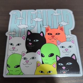 リップンディップ(RIPNDIP)の(縦11.5cm横11.3cm)RIPNDip リップンディップ　ステッカー(スケートボード)