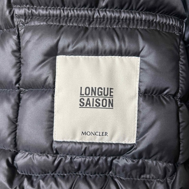 MONCLER(モンクレール)のオレンジ様　専用 レディースのジャケット/アウター(ダウンジャケット)の商品写真