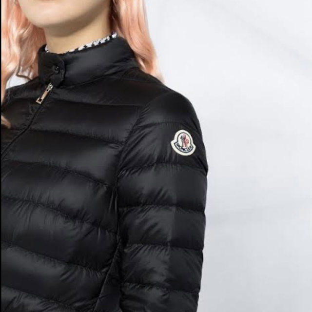 MONCLER(モンクレール)のオレンジ様　専用 レディースのジャケット/アウター(ダウンジャケット)の商品写真