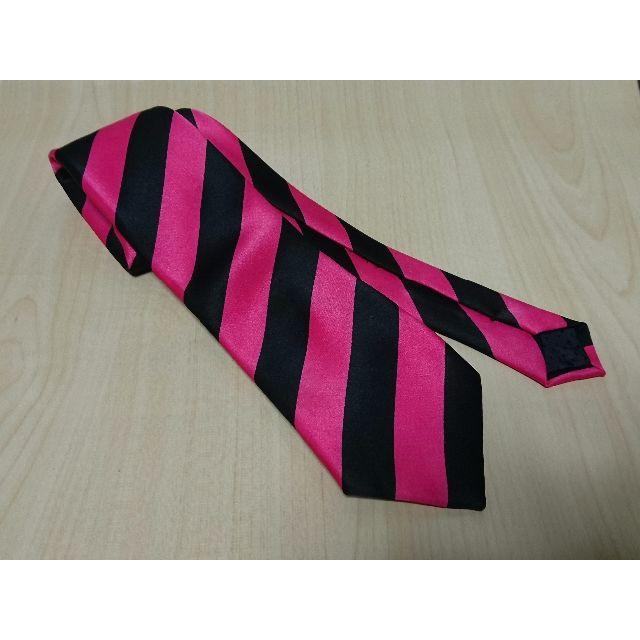 ピンク×黒ストライプ ネクタイ