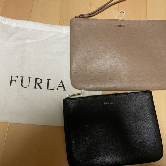 Furla(フルラ)のフルラ　フラットレザーポーチ2点 レディースのファッション小物(ポーチ)の商品写真