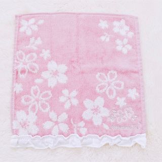 アフタヌーンティーリビング(Afternoon Tea LIVING)の【新品🌸シールタグ付き】アフタヌーンティーリビング　桜ハンカチ(ハンカチ)