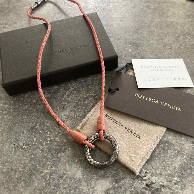 BOTTEGA VENETA ボッテガ イントレチャート ネックレス ピンク 【NEW