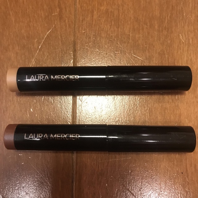 laura mercier(ローラメルシエ)の1月末迄出品LAURA MERCIER ローラメルシエ　キャビアスティック2本 コスメ/美容のベースメイク/化粧品(アイシャドウ)の商品写真