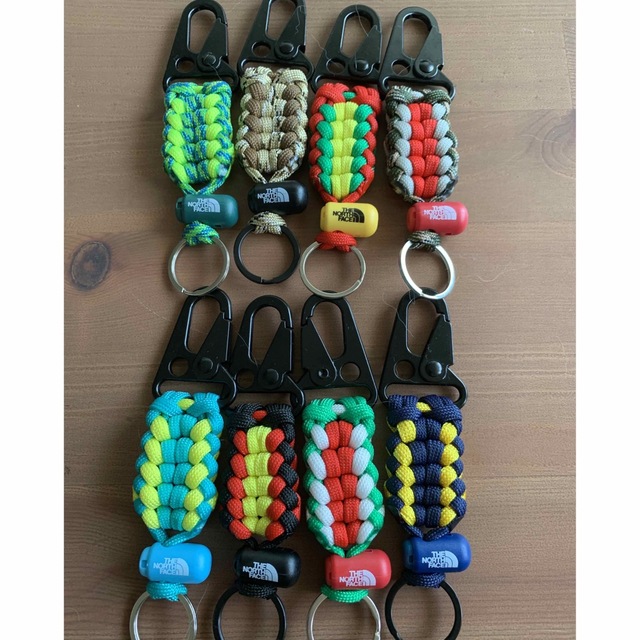 パラコード キーホルダー ハンドメイド ノースフェイス パラコード*キーホルダー*ストラップ*ハンドメイド