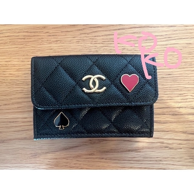 CHANEL(シャネル)のしし丸様　　CHANEL スモールフラップウォレット　新品未使用 レディースのファッション小物(財布)の商品写真