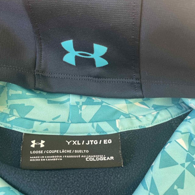 UNDER ARMOUR(アンダーアーマー)のアンダーアーマー  キッズ　パーカー 160 キッズ/ベビー/マタニティのキッズ服女の子用(90cm~)(ジャケット/上着)の商品写真