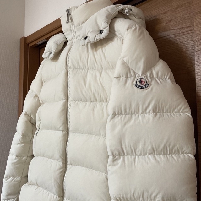 MONCLER(モンクレール)のnoon様専用　MONCLER BRIQUE サイズ2  メンズのジャケット/アウター(ダウンジャケット)の商品写真