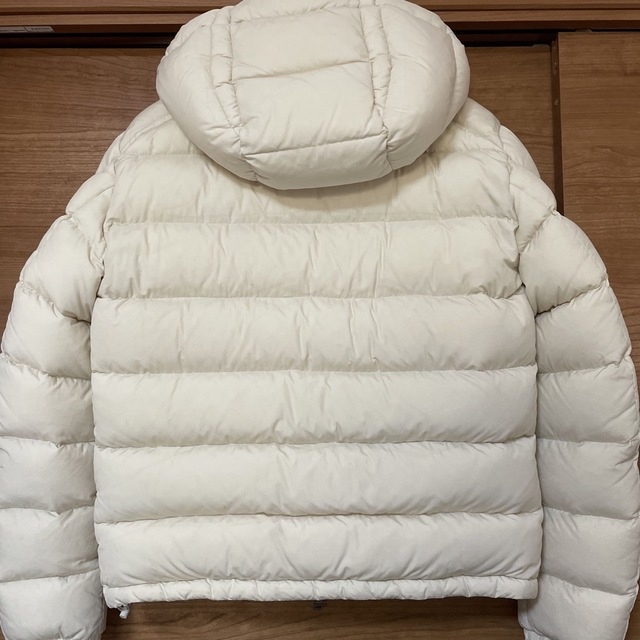 MONCLER(モンクレール)のnoon様専用　MONCLER BRIQUE サイズ2  メンズのジャケット/アウター(ダウンジャケット)の商品写真