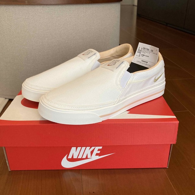 NIKE(ナイキ)のナイキ コートレガシー SLP スリッポン 靴 24.5cm レディースの靴/シューズ(スニーカー)の商品写真