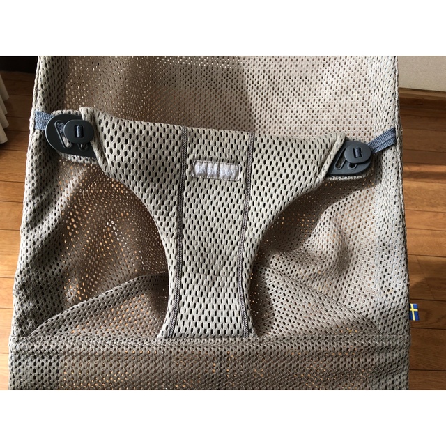 BABYBJORN(ベビービョルン)のベビービョルン ブリスエアー バウンサー グレーベージュ　メッシュ キッズ/ベビー/マタニティの寝具/家具(その他)の商品写真