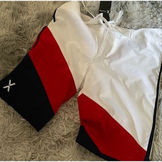 DIAGONAL LINE SURF SHORTS【WHITE/RED】(水着)