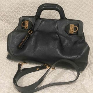 サルヴァトーレフェラガモ(Salvatore Ferragamo)のフェラガモ　2way カウレザー　ショルダーバッグ　ハンドバッグ(ショルダーバッグ)