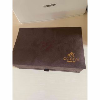 ゴディバ(GODIVA)のゴディバの箱　小物入れに(小物入れ)