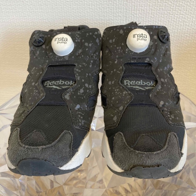 Reebok(リーボック)のReebok インスタポンプフューリー OG ブラック/ホワイト DV6985 キッズ/ベビー/マタニティのキッズ靴/シューズ(15cm~)(スニーカー)の商品写真