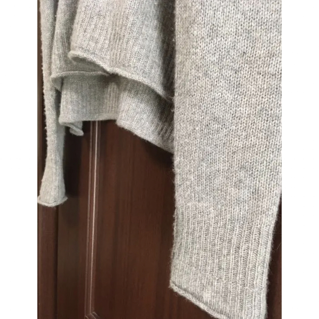 celine(セリーヌ)のCELINE Cashmere Crew Neck Sweater レディースのトップス(ニット/セーター)の商品写真