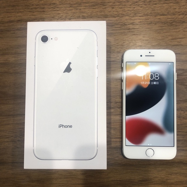 iPhone8 64GB シルバー iPhone8 64GB シルバー