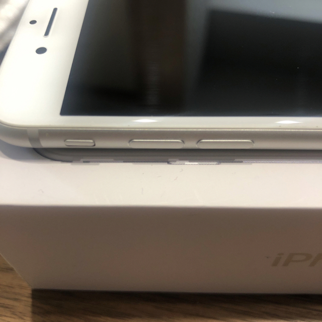 iPhone8 64GB シルバー iPhone8 64GB シルバー