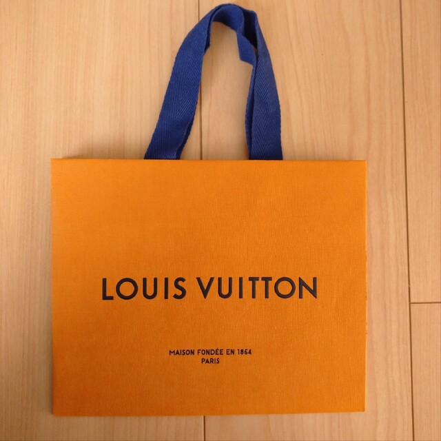 LOUIS VUITTON(ルイヴィトン)のルイヴィトン　箱　ショップ袋 レディースのバッグ(ショップ袋)の商品写真