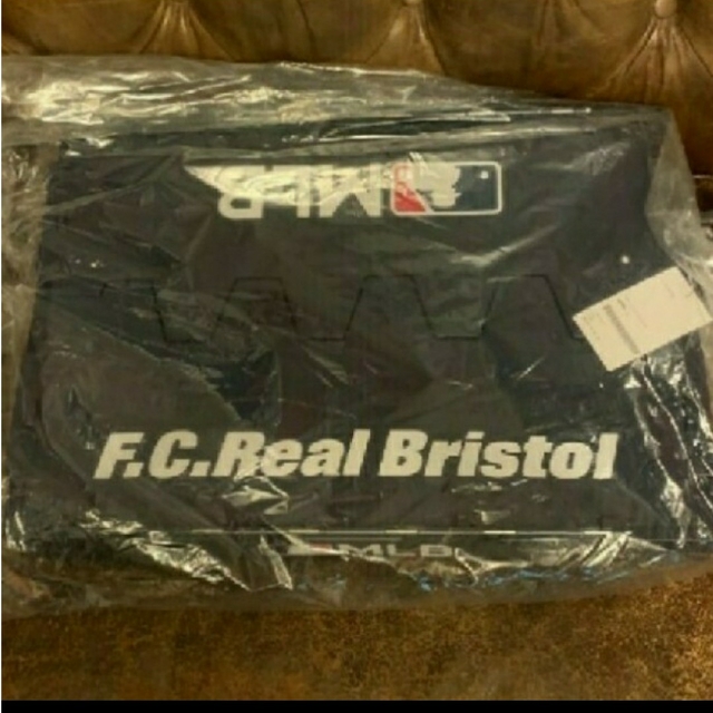 F.C.Real Bristol MLB CONTAINER LARGE 1