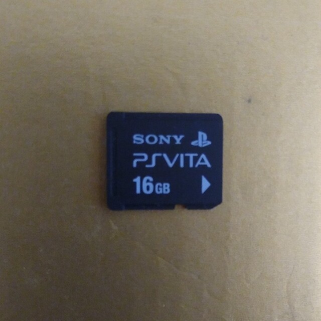 PlayStation Vita(プレイステーションヴィータ)のPSVITA メモリーカード 16GB エンタメ/ホビーのゲームソフト/ゲーム機本体(その他)の商品写真