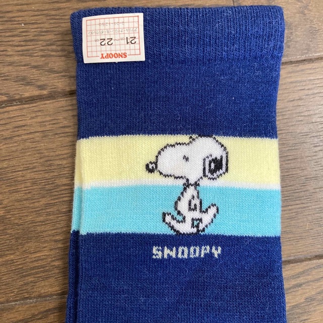 SNOOPY(スヌーピー)のスヌーピ　新品ハイソックス キッズ/ベビー/マタニティのこども用ファッション小物(靴下/タイツ)の商品写真