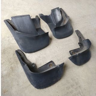 ホンダ(ホンダ)のインテグラDB純正マッドガード　DB6DB8DB7DC1DC2(車種別パーツ)