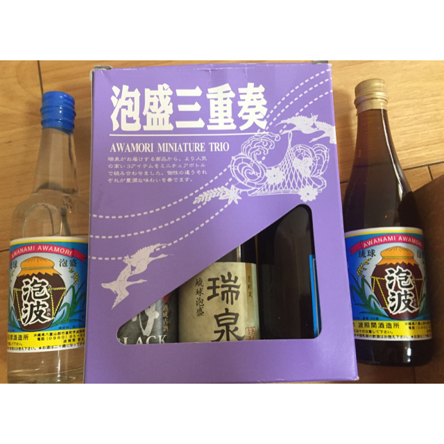 琉球泡盛古酒 豊見親1本 泡盛三重奏 泡波 小瓶2本　送料無料 食品/飲料/酒の酒(焼酎)の商品写真