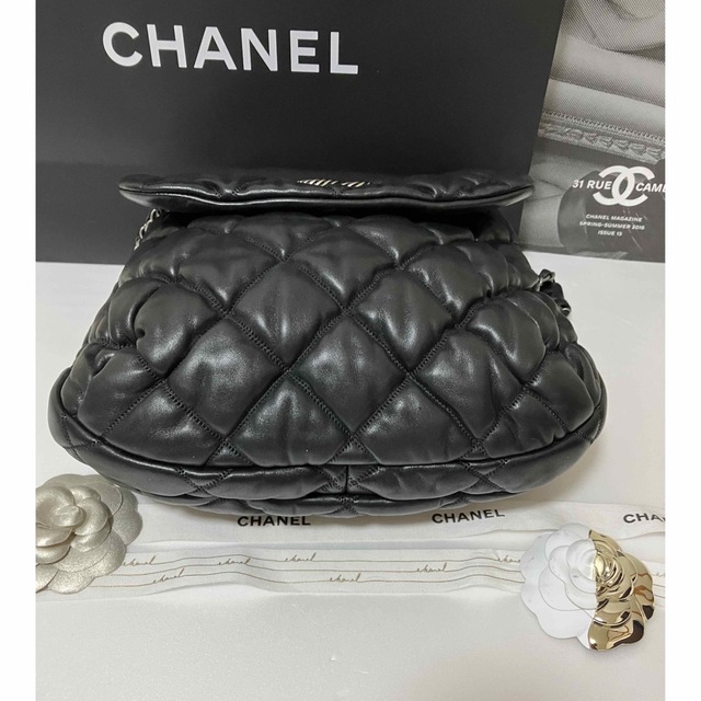 CHANEL(シャネル)の専用♡超美品★シャネル バブルキルト チェーンショルダーバッグ 正規品 レディースのバッグ(ショルダーバッグ)の商品写真