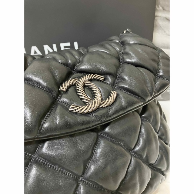 CHANEL(シャネル)の専用♡超美品★シャネル バブルキルト チェーンショルダーバッグ 正規品 レディースのバッグ(ショルダーバッグ)の商品写真