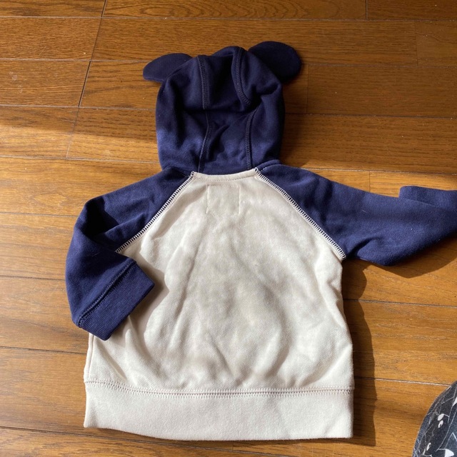 GAP(ギャップ)のGAP60cmパーカー キッズ/ベビー/マタニティのベビー服(~85cm)(トレーナー)の商品写真