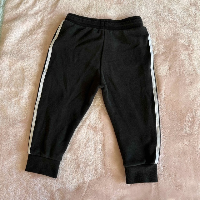 adidas(アディダス)のadidas 90スエットパンツ キッズ/ベビー/マタニティのキッズ服男の子用(90cm~)(パンツ/スパッツ)の商品写真