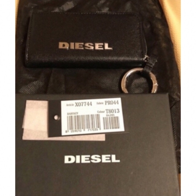 DIESEL(ディーゼル)のDIESEL キーチェーン　ケース新品　未使用 メンズのファッション小物(キーホルダー)の商品写真