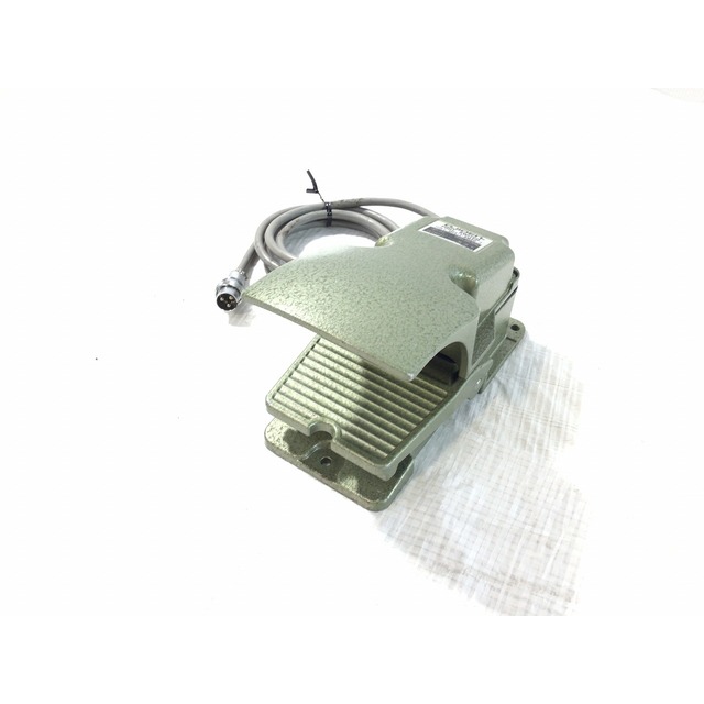 ☆比較的美品☆ IKURATOOL 育良精機 100V ミニウインチ CW-M500 ☆比較的美品☆ IKURATOOL 育良精機 100V ミニウインチ CW-M500