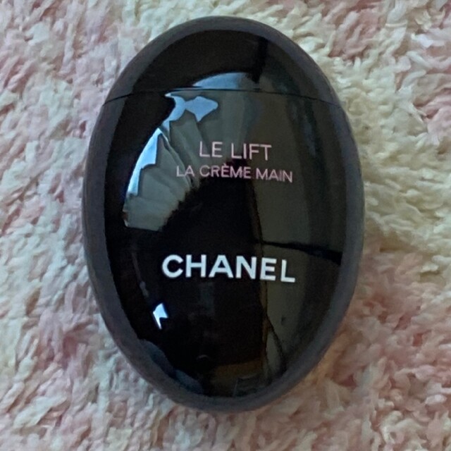 CHANEL(シャネル)のCHANEL　ル リフト ラ クレーム マン コスメ/美容のボディケア(ハンドクリーム)の商品写真