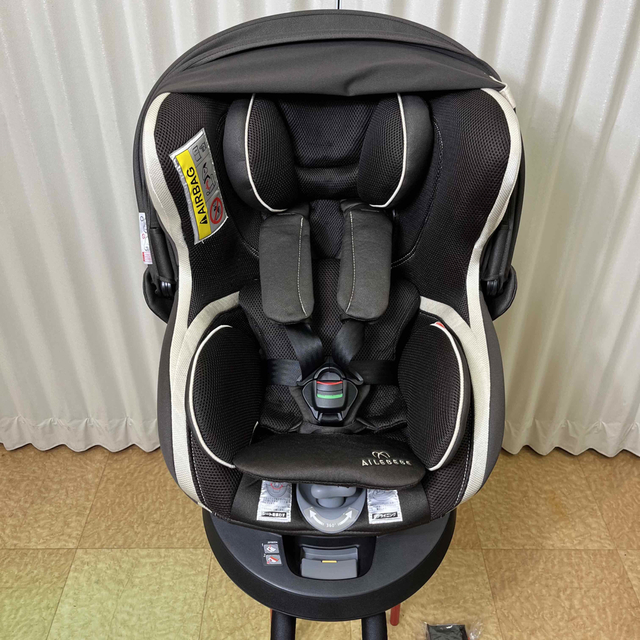 CAR MATE(カーメイト)のクリーニング済☆超美品☆新生児　エールべべ　クルット3i　グランス　ISOFIX キッズ/ベビー/マタニティの外出/移動用品(自動車用チャイルドシート本体)の商品写真