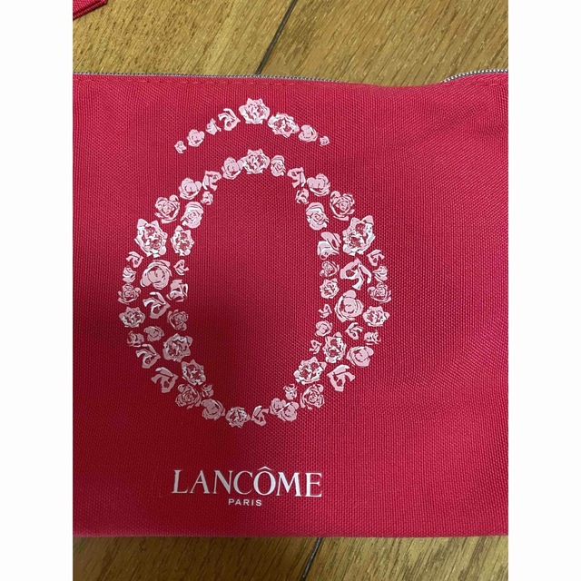 LANCOME(ランコム)のランコム　ポーチ　新品 レディースのファッション小物(ポーチ)の商品写真
