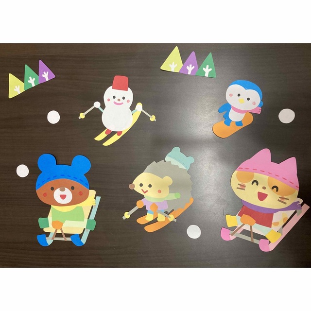 壁面飾り　保育園　幼稚園　施設　冬　壁面　雪　スキー　スノボ　1月　2月 ハンドメイドの素材/材料(型紙/パターン)の商品写真