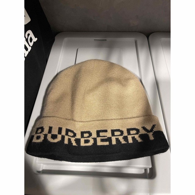 【送料無料キャンペーン?】 BURBERRY ニット帽　ロゴインターシャ　カシミヤビーニー Burberry - ニット帽+ビーニー