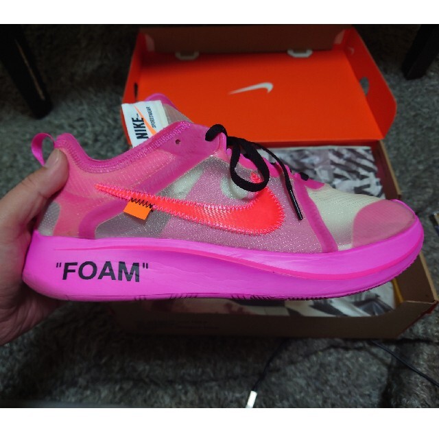 NIKE(ナイキ)の28cm NIKE×OffWHITE　zoomfly チューリップピンク メンズの靴/シューズ(スニーカー)の商品写真