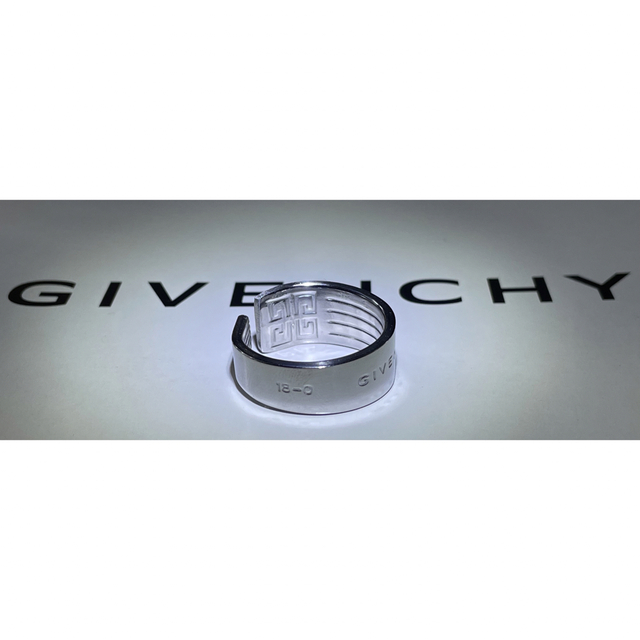 GIVENCHY(ジバンシィ)のGIVENCHY リング 【サイズオーダー可能】 メンズのアクセサリー(リング(指輪))の商品写真