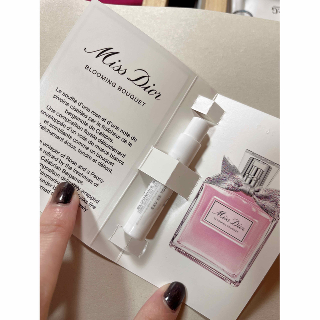 Dior(ディオール)のミスディオール ブルーミング ブーケ 試供品 1ml コスメ/美容の香水(香水(女性用))の商品写真