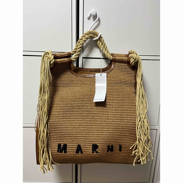 Marni(マルニ)のマルニ　バーチカルショッピングバッグ ロープハンドル レディースのバッグ(トートバッグ)の商品写真